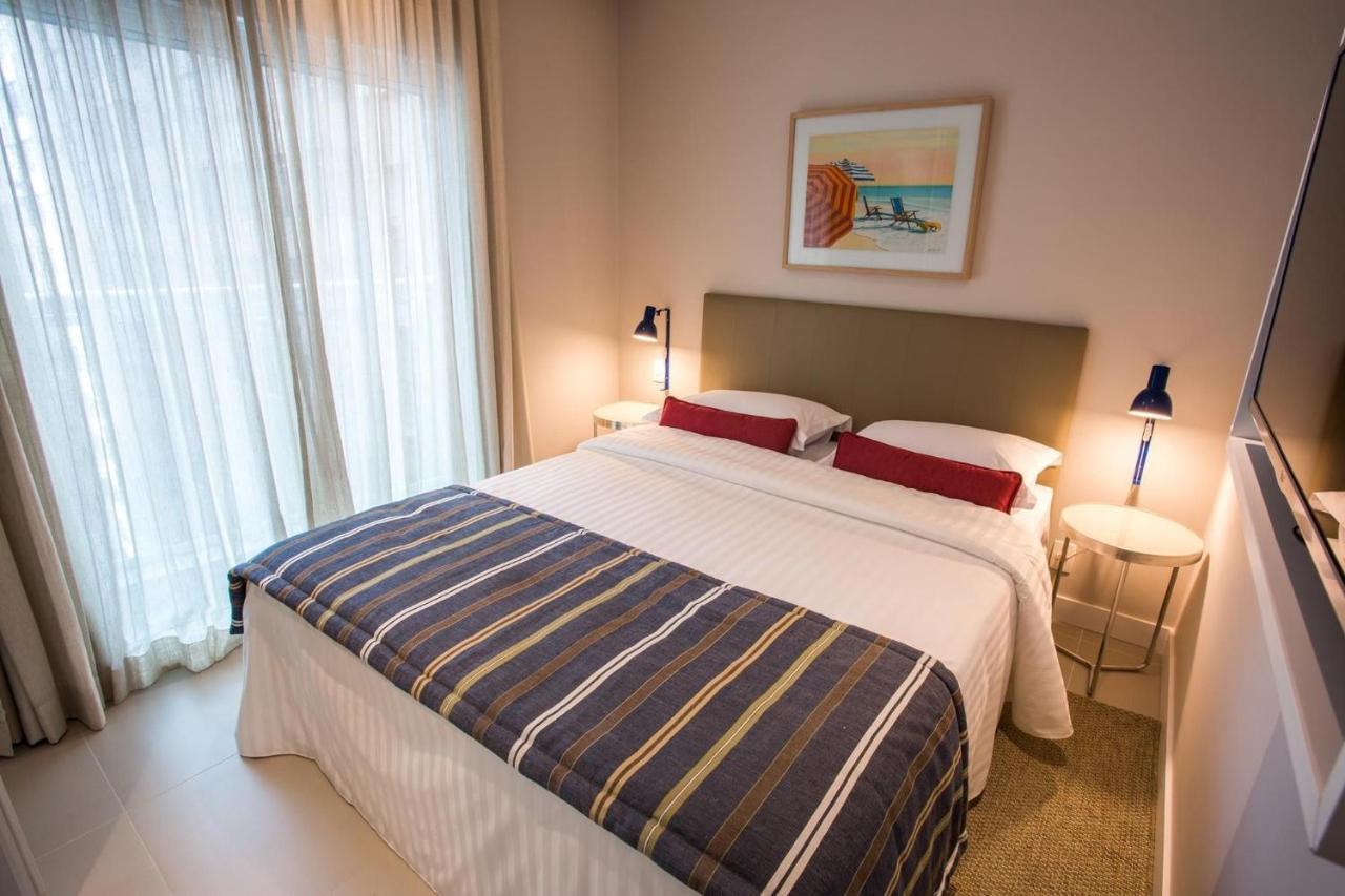 Apartamento Estanconfor Vista Mar Com Ac, Garagem, Alto 23º Andar *