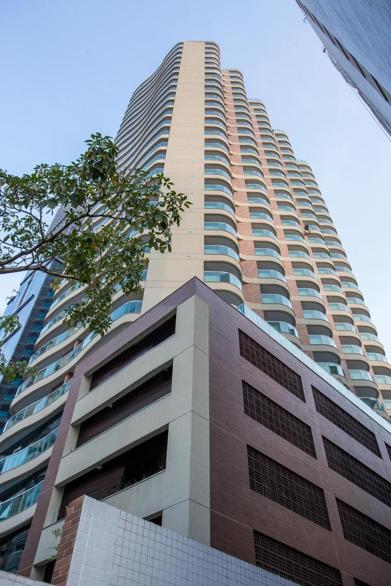 Apartamento Estanconfor Vista Mar Com Ac, Garagem, Alto 23º Andar